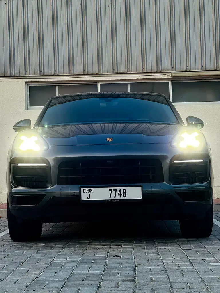 PORSCHE CAYENNE 2022