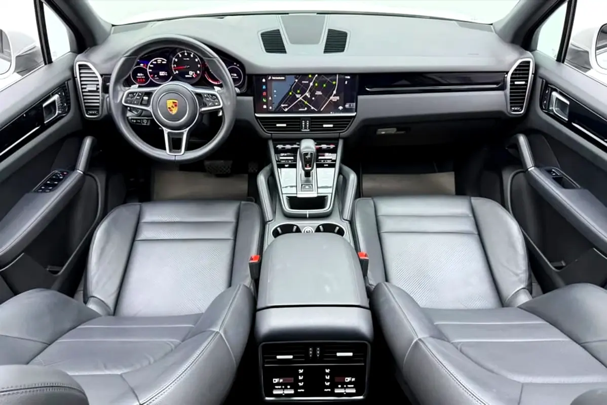 PORSCHE CAYENNE 2023