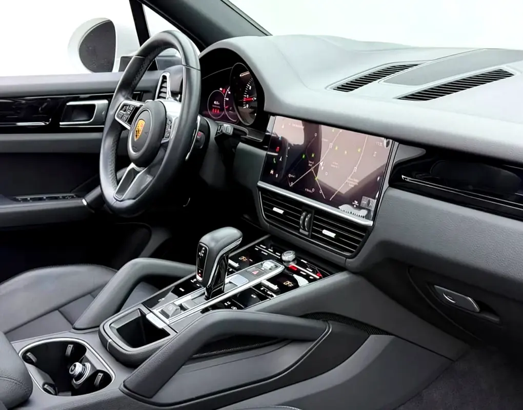 PORSCHE CAYENNE 2023