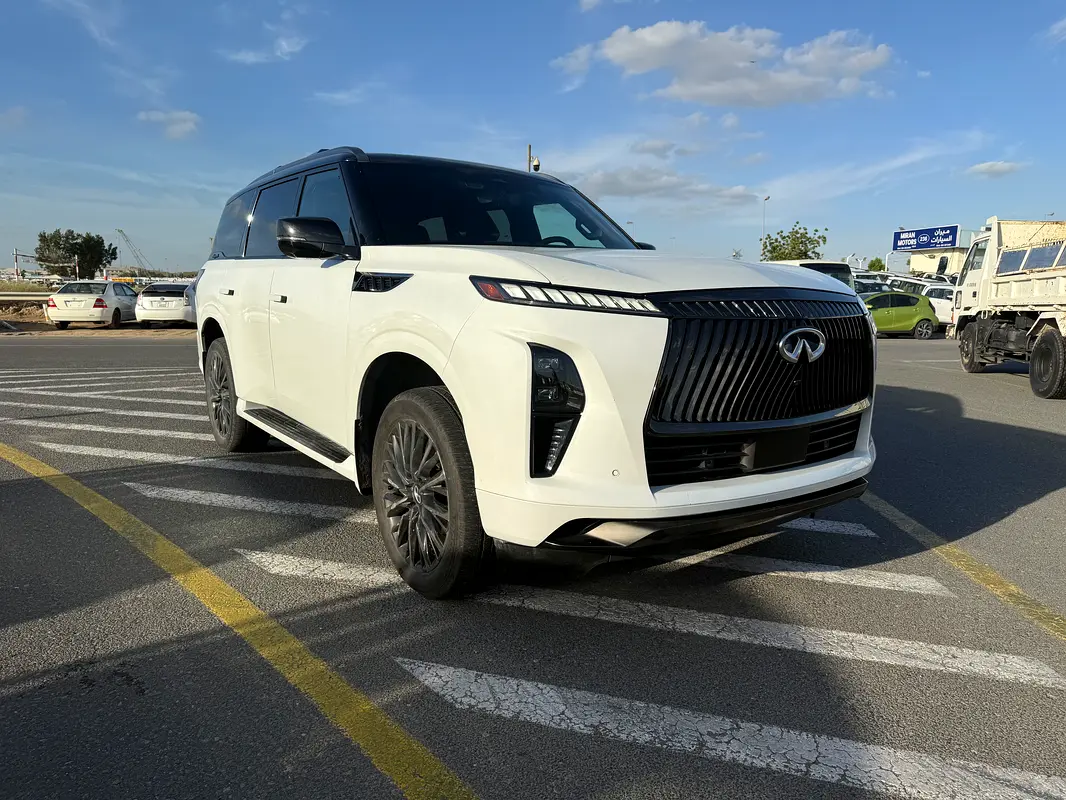 انفينتي QX80 2025