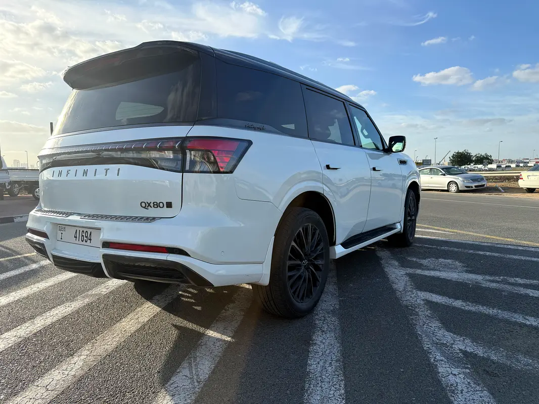 انفينتي QX80 2025