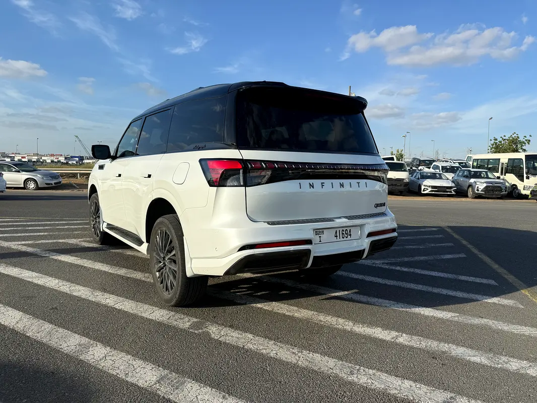 انفينتي QX80 2025