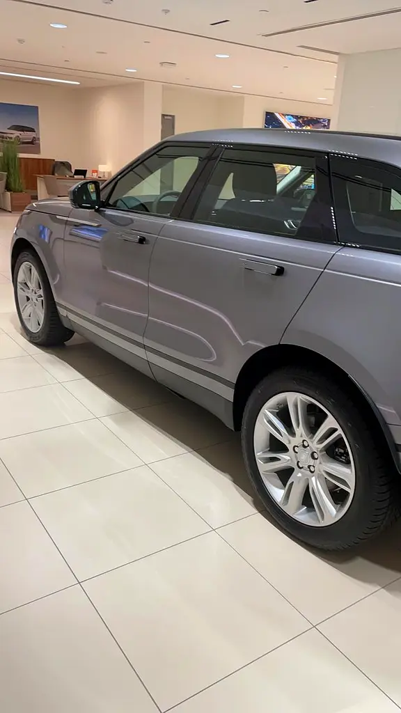 LAND ROVER VELAR 2021