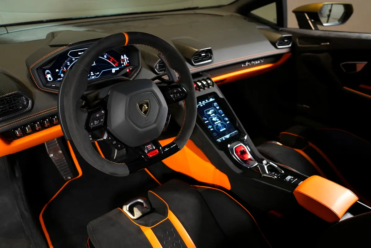 LAMBORGHINI HURACAN 2024