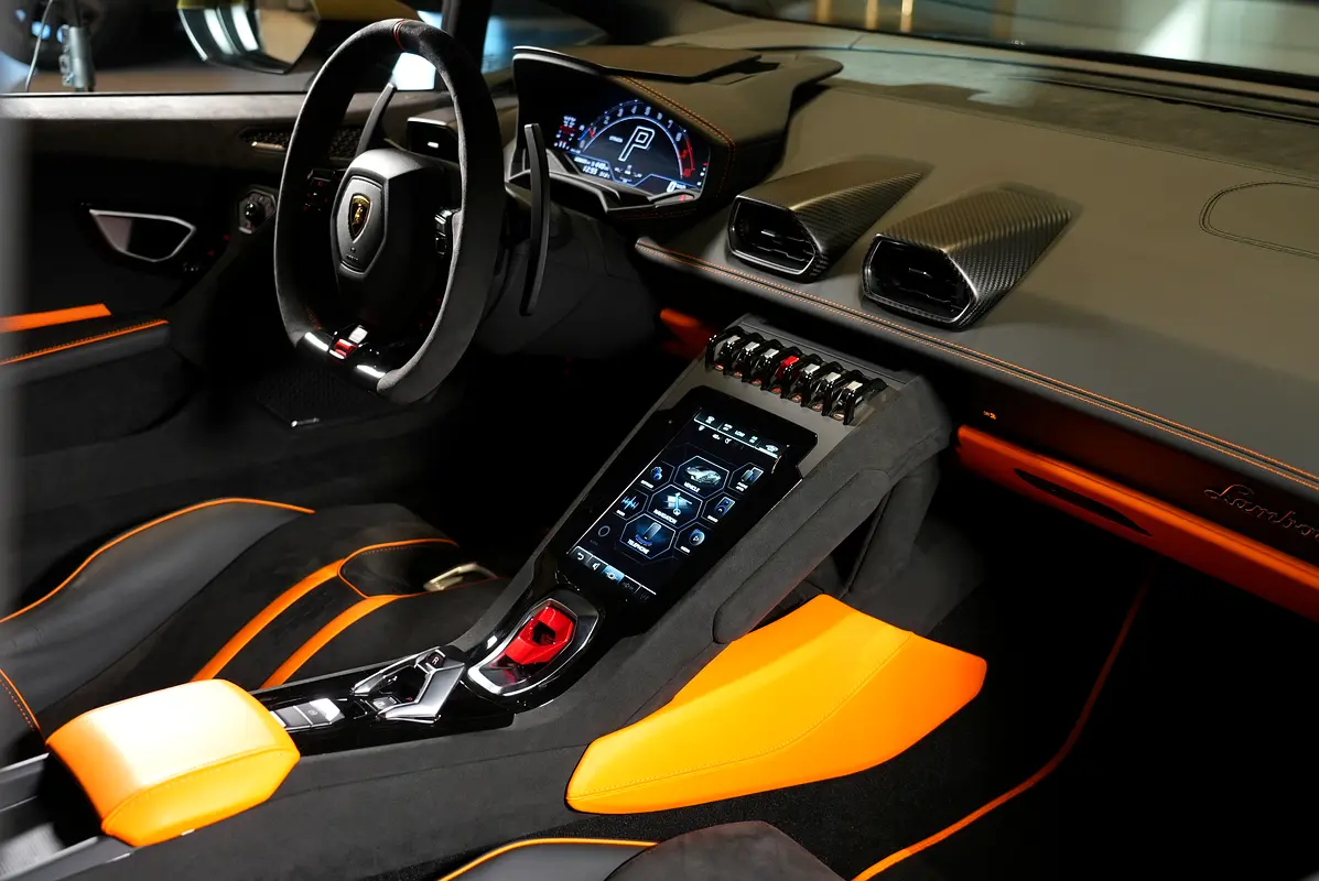 LAMBORGHINI HURACAN 2024