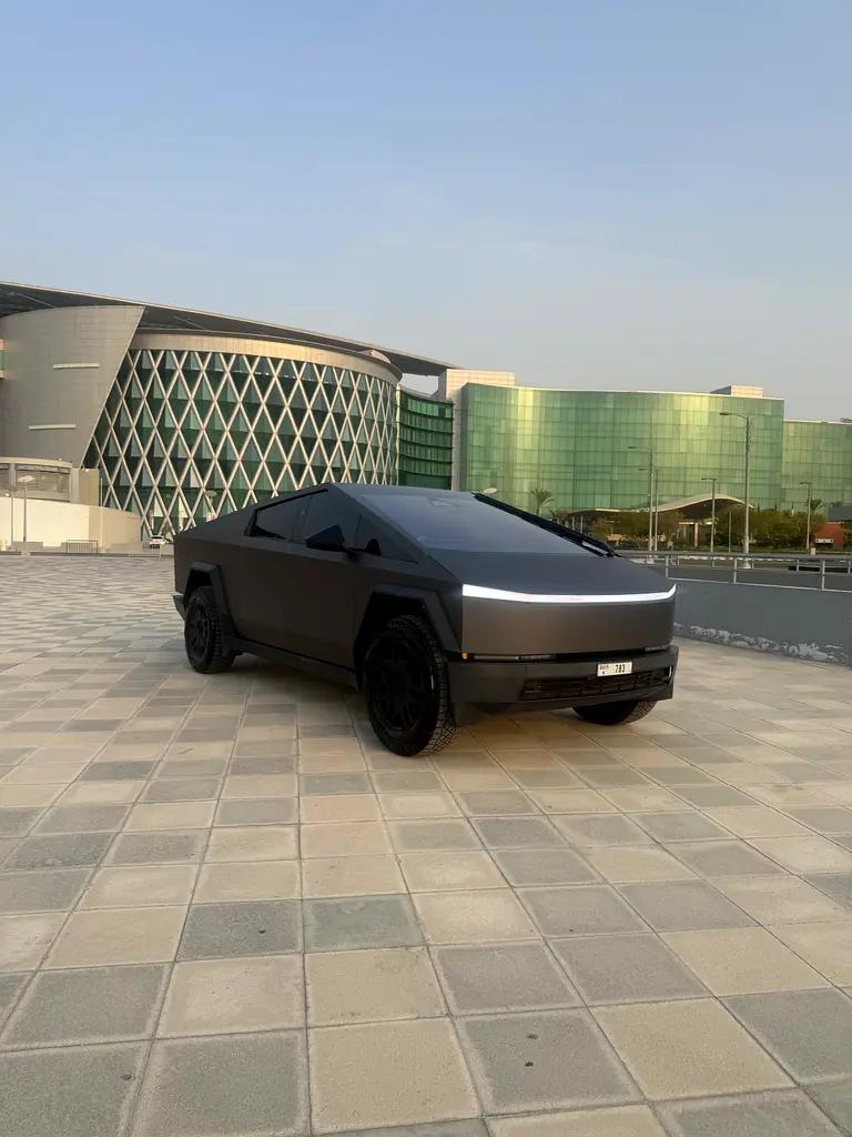 تسلا سايبرتراك 2024
