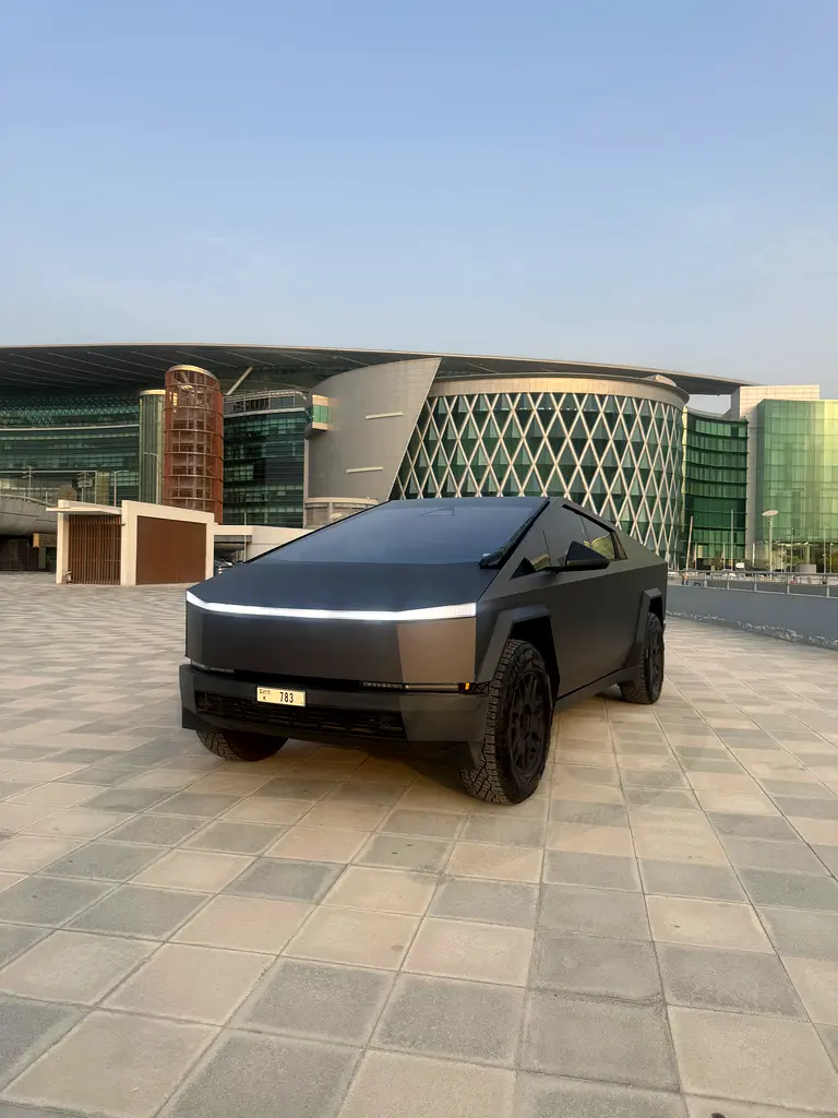تسلا سايبرتراك 2024