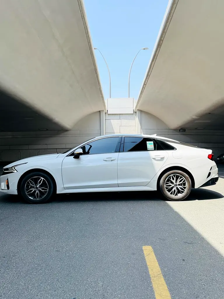 KIA K5 2023
