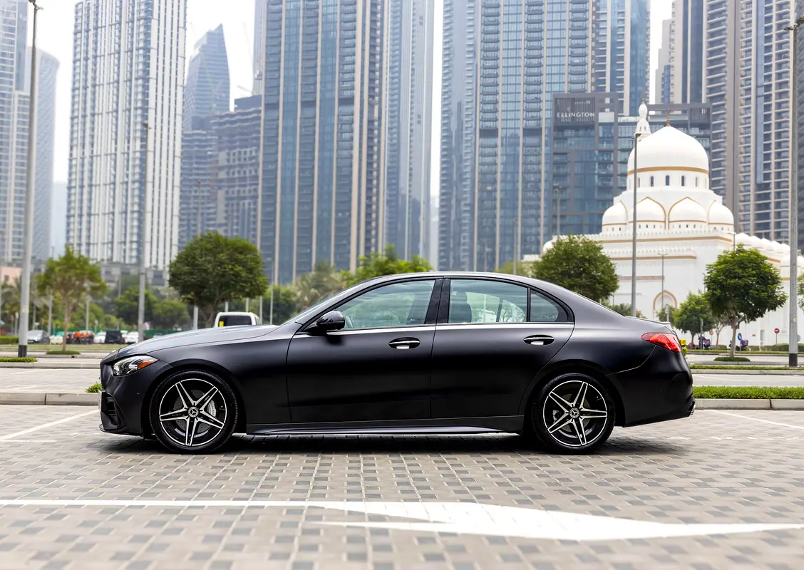 مرسيدس C Class 2024