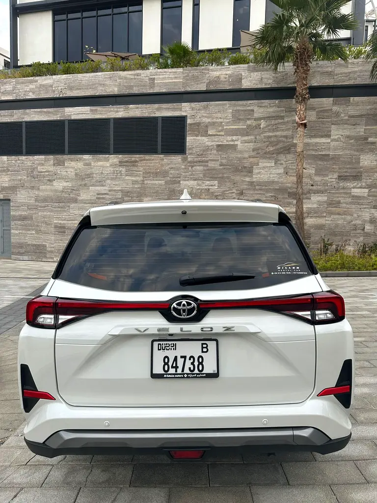 TOYOTA VELOZ 2024