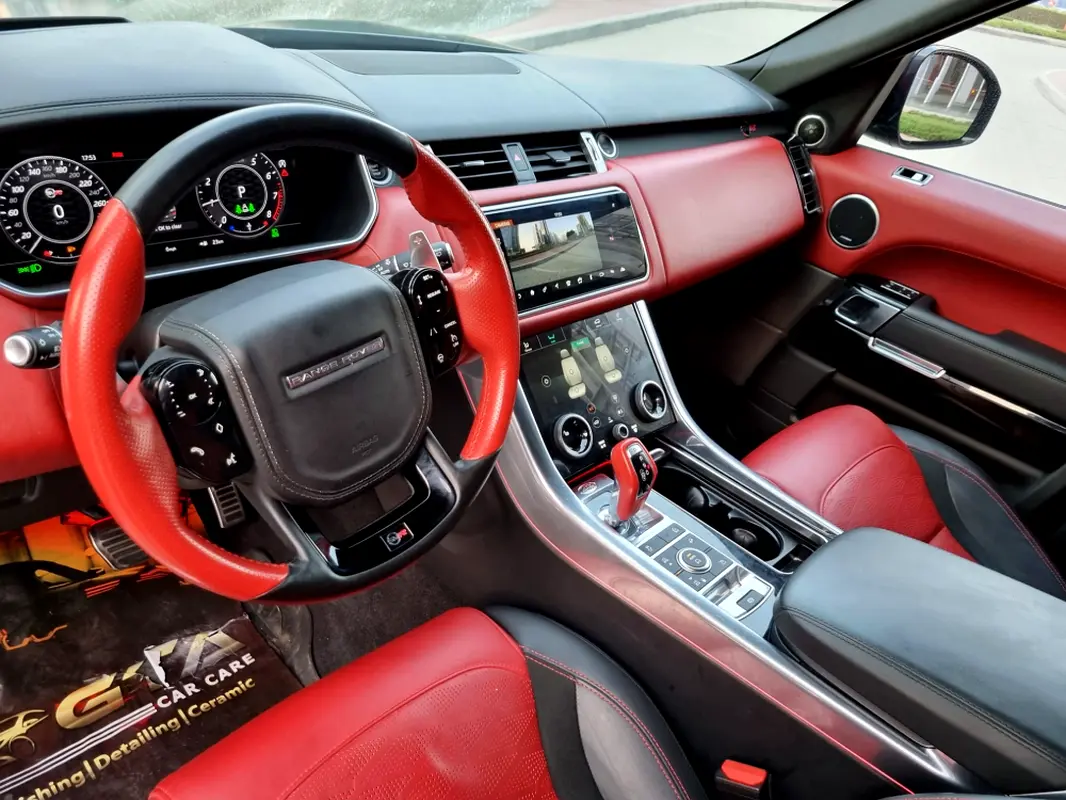 LAND ROVER SPORT 2020
