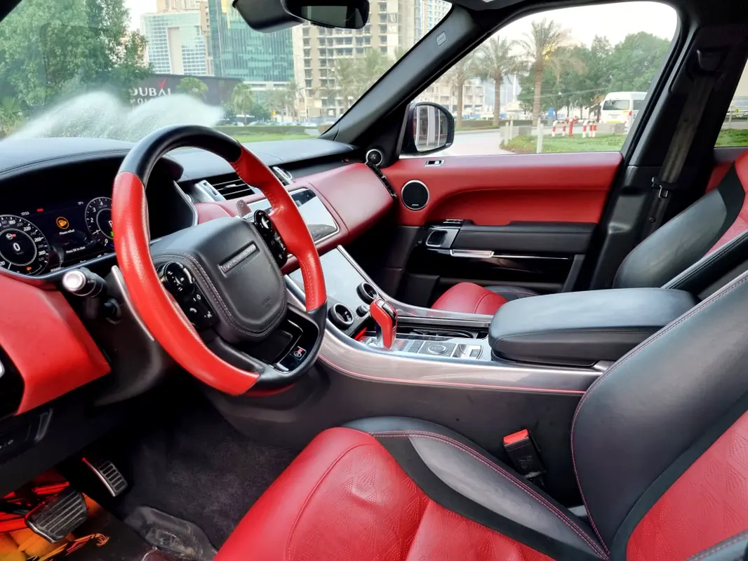 LAND ROVER SPORT 2020