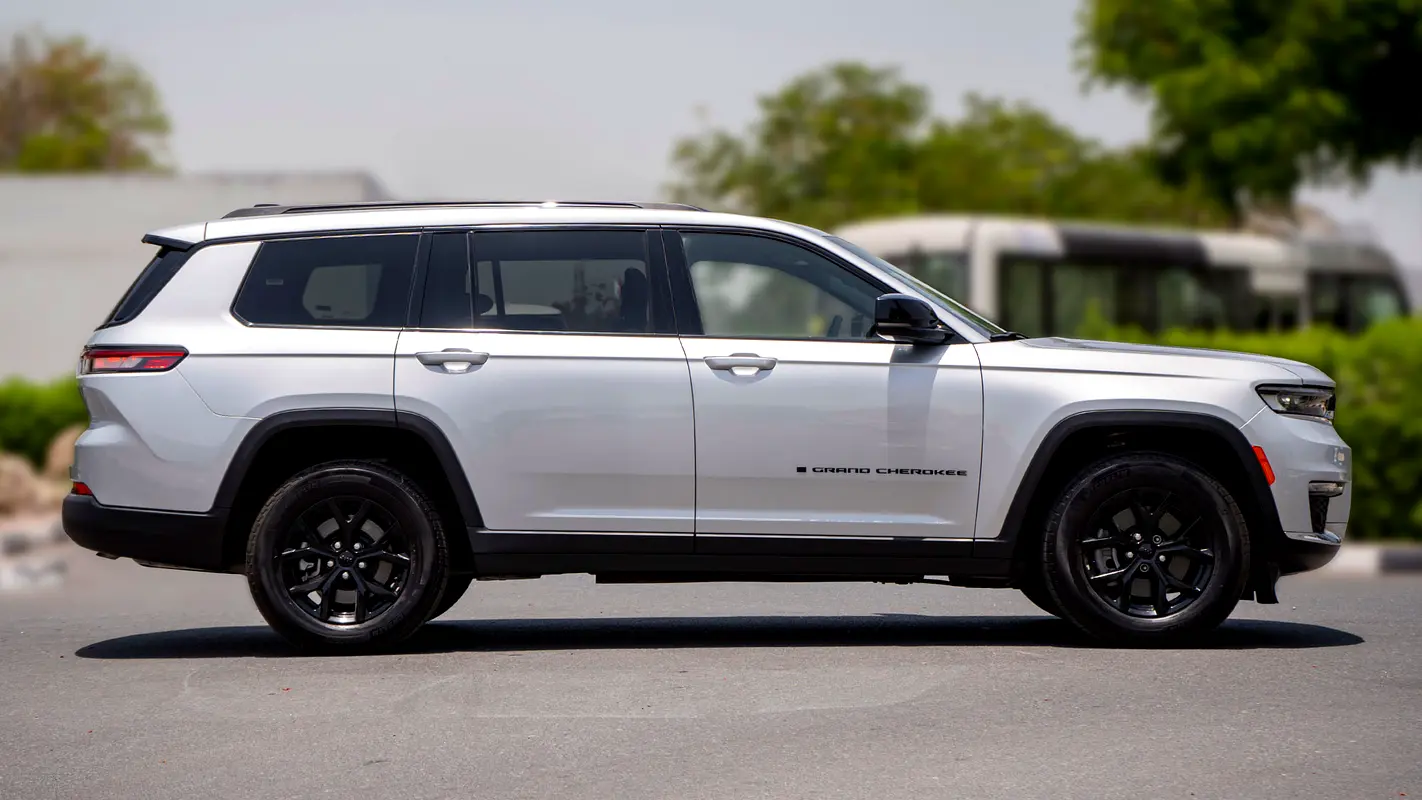 JEEP GRAND CHEROKEE 2024