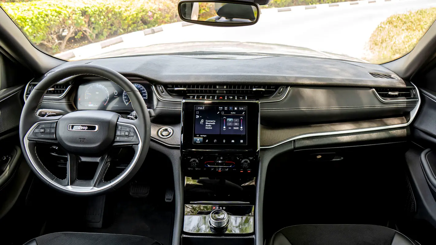 JEEP GRAND CHEROKEE 2024