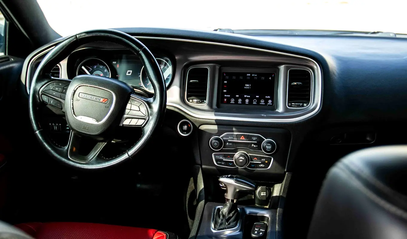 DODGE CHARGER 2021