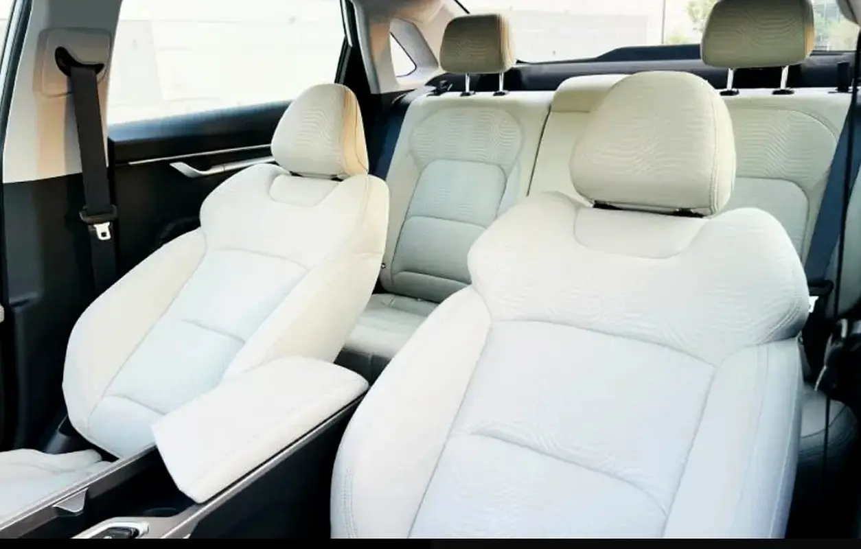 GEELY EMGRAND 2026