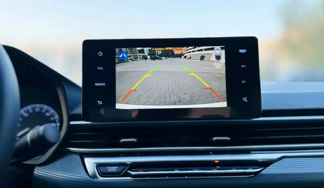 GEELY EMGRAND 2026