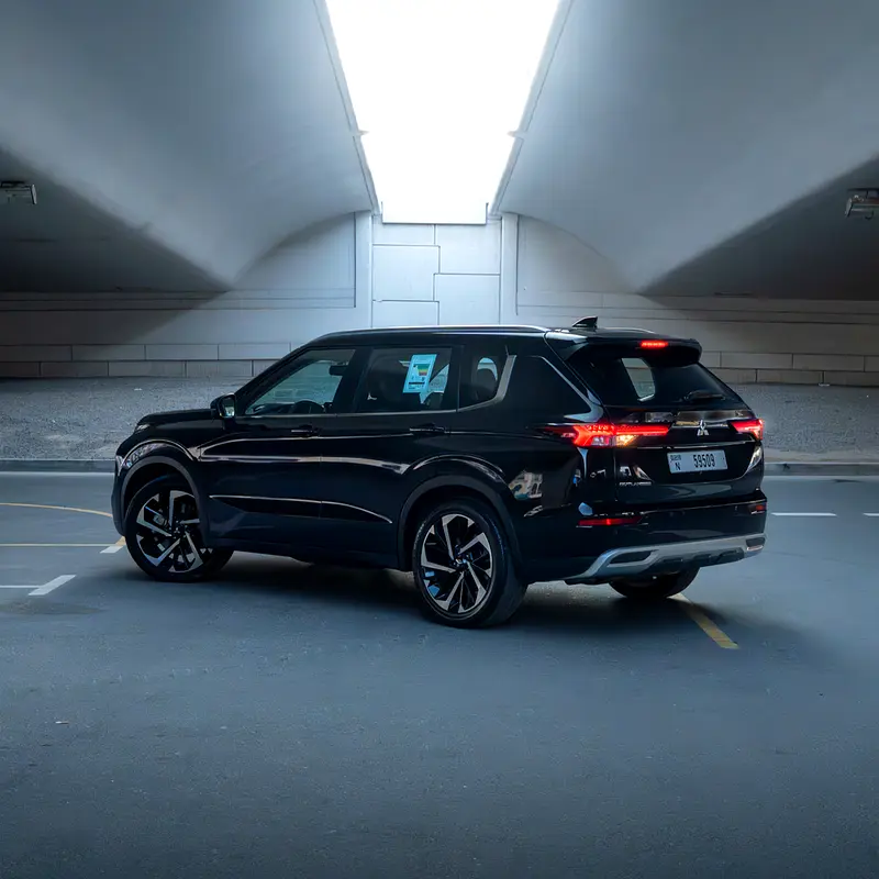 MITSUBISHI OUTLANDER 2025