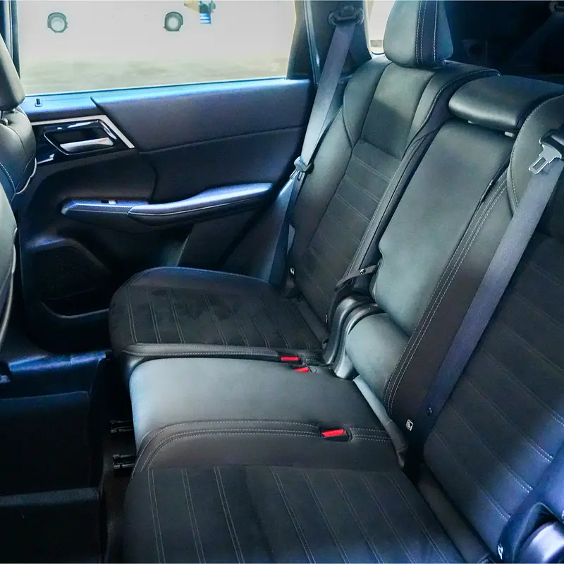 MITSUBISHI OUTLANDER 2025