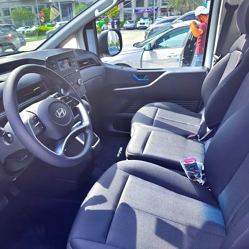 HYUNDAI STARIA 2025