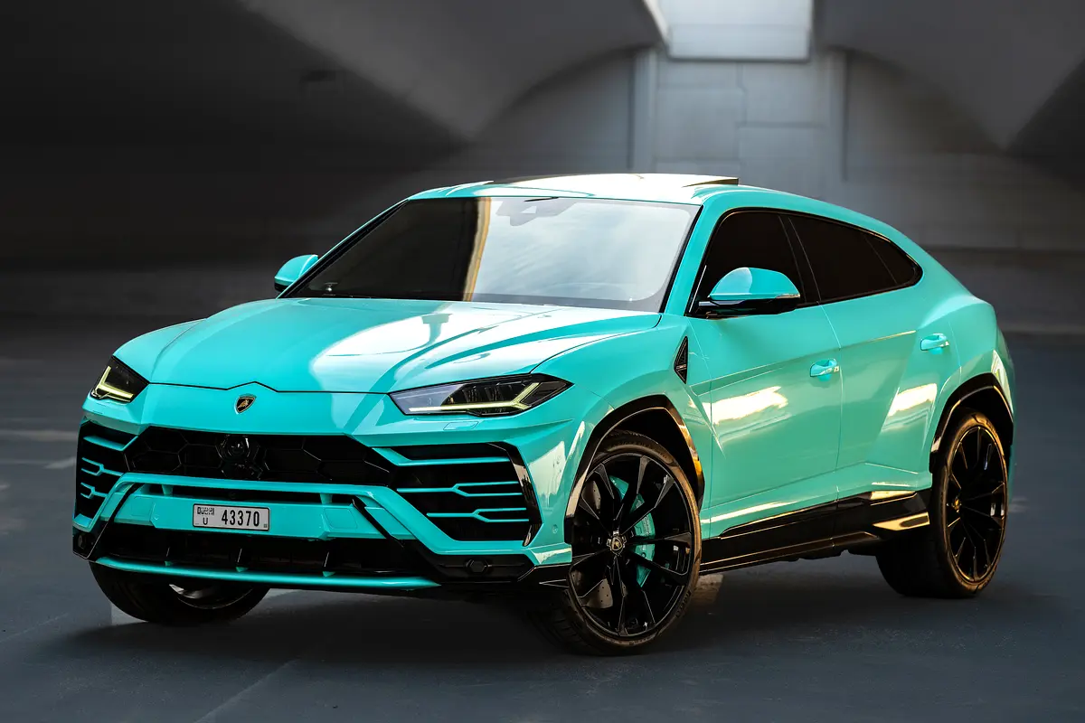 LAMBORGHINI URUS 2020