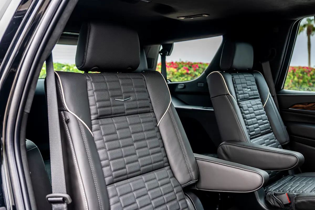 CADILLAC ESCALADE 2024