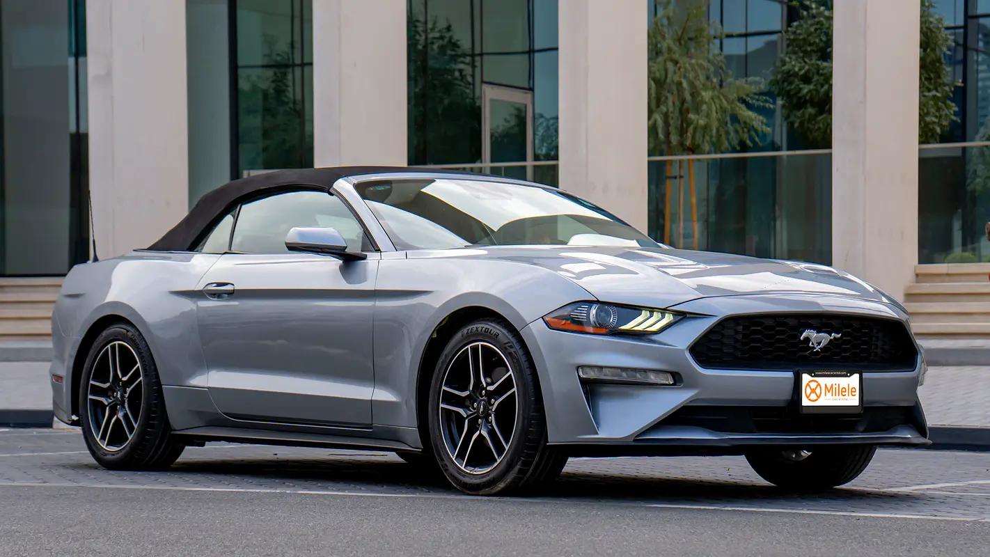 FORD MUSTANG 2024