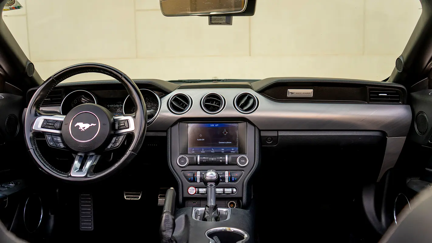 FORD MUSTANG 2024