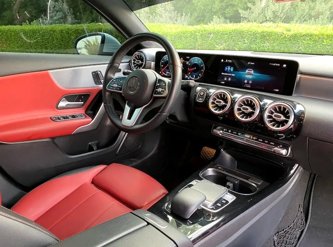 MERCEDES A CLASS 2022