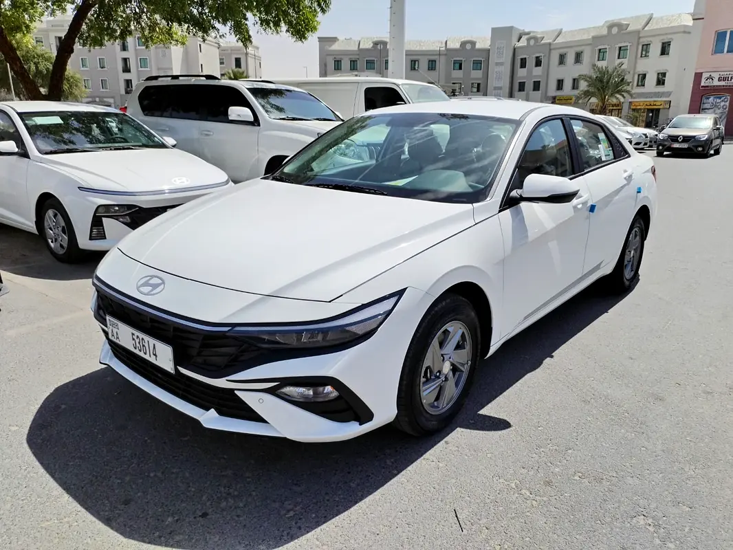 HYUNDAI ELANTRA 2024