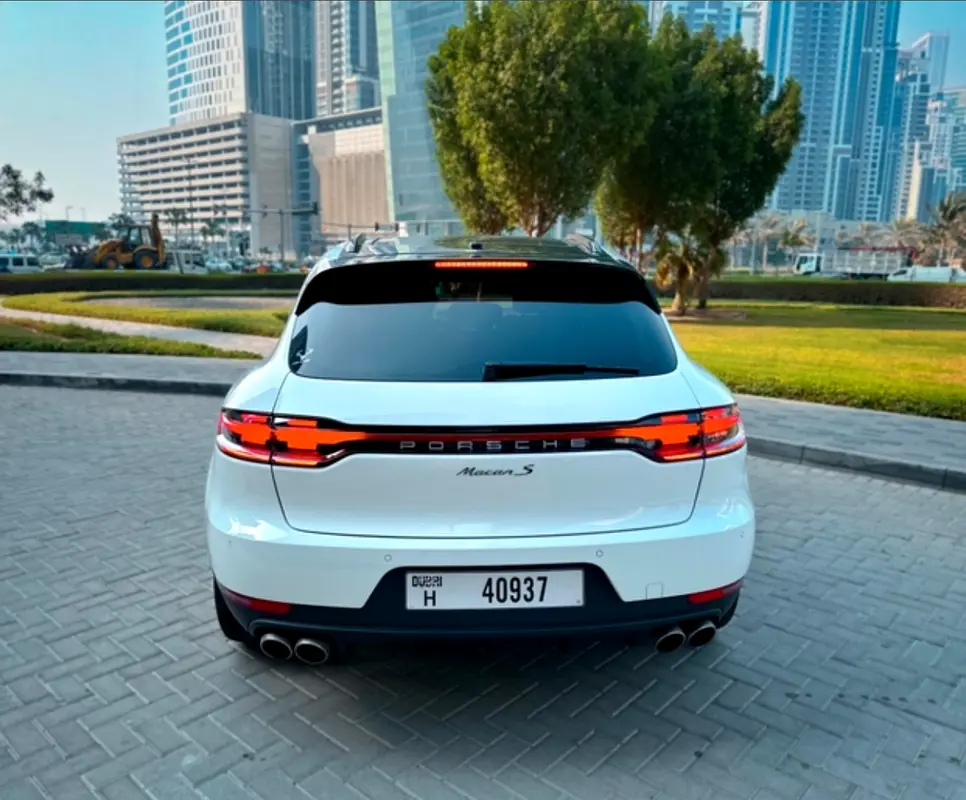 PORSCHE MACAN 2021
