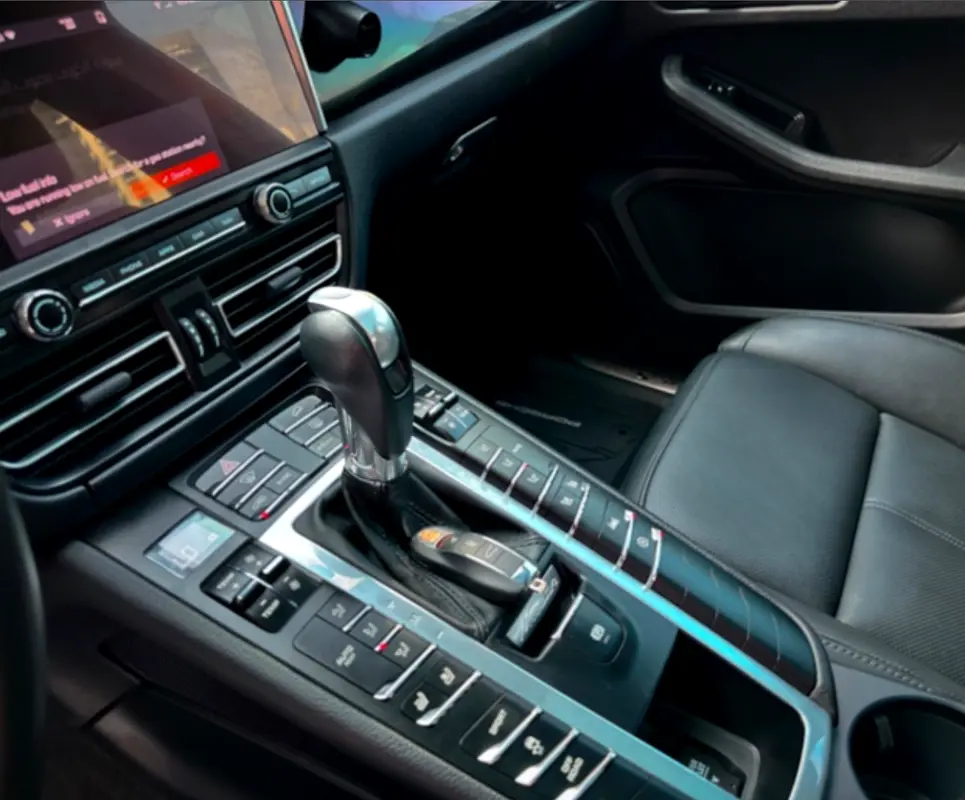PORSCHE MACAN 2021