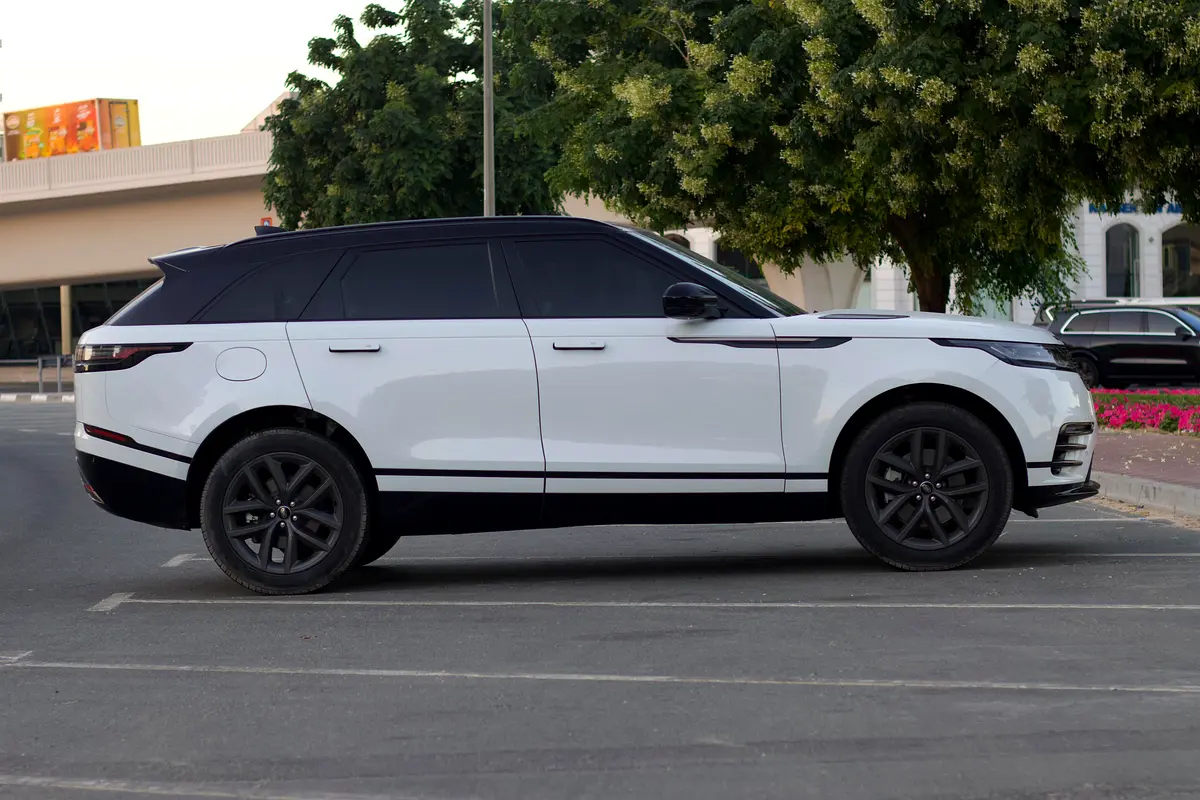 LAND ROVER VELAR 2024