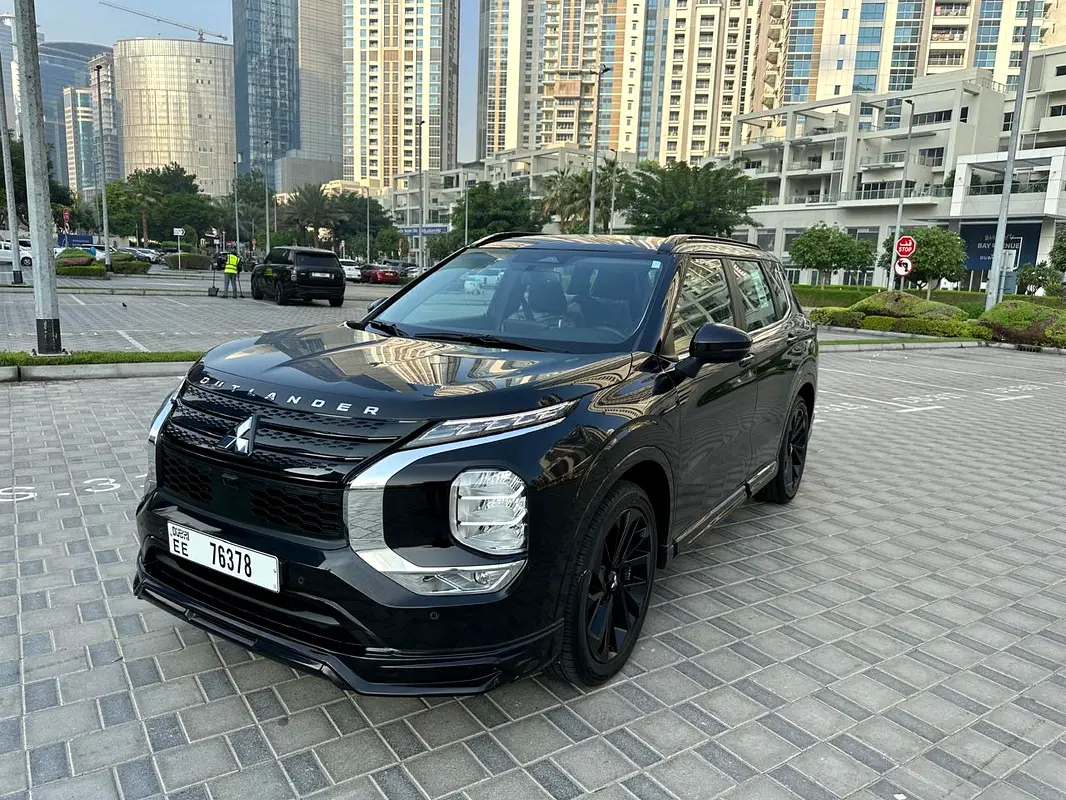 MITSUBISHI OUTLANDER 2025