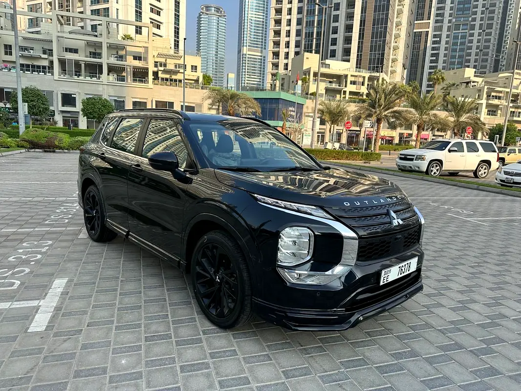 MITSUBISHI OUTLANDER 2025