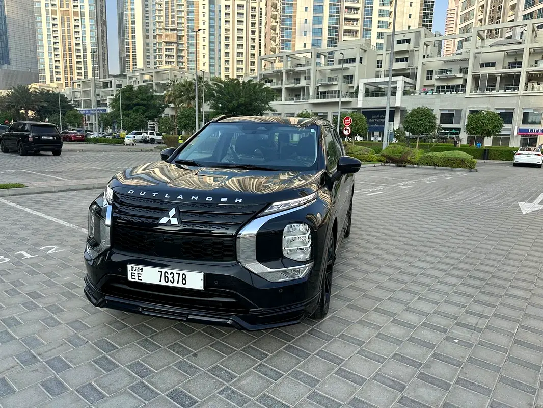 MITSUBISHI OUTLANDER 2025
