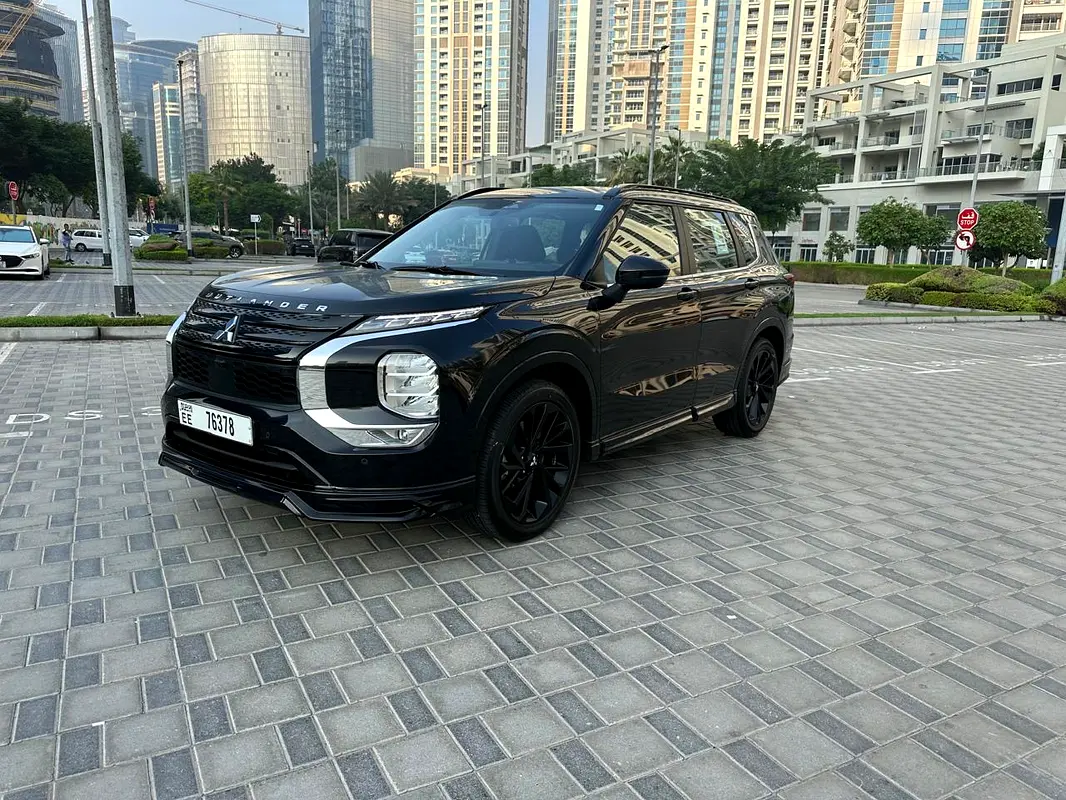 MITSUBISHI OUTLANDER 2025