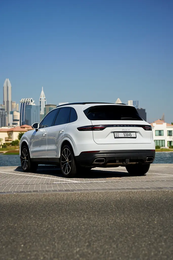 PORSCHE CAYENNE 2023