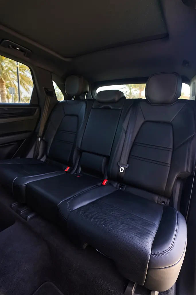 PORSCHE CAYENNE 2023
