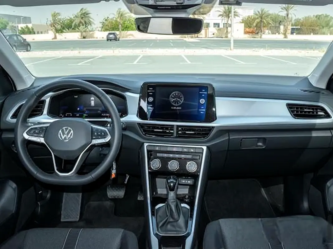 VOLKSWAGEN T-ROC 2024