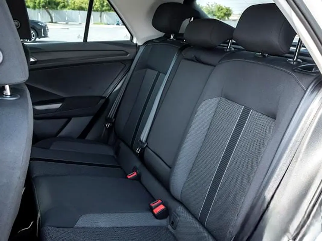 VOLKSWAGEN T-ROC 2024