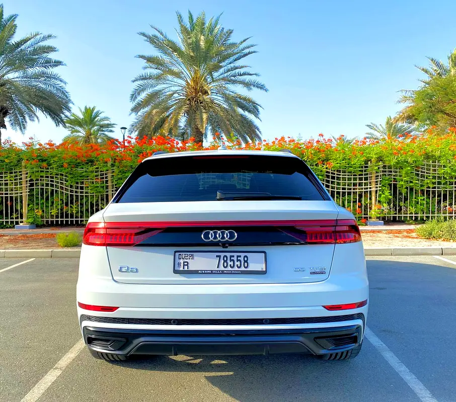 AUDI Q8 2022