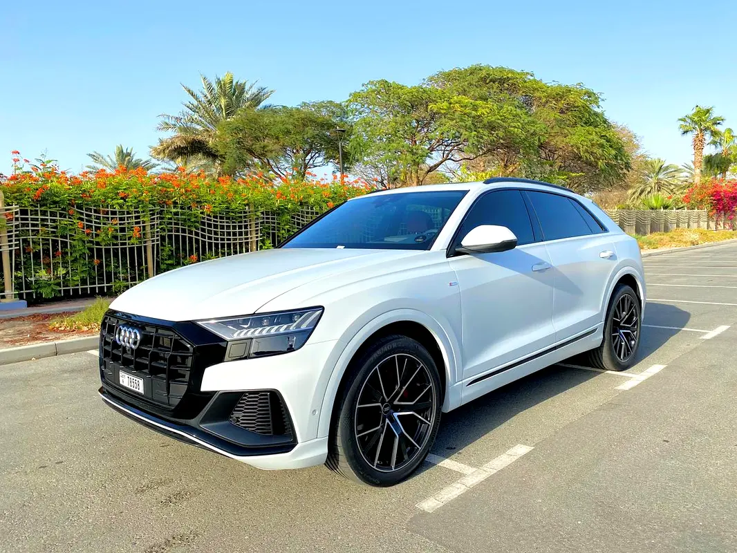 AUDI Q8 2022