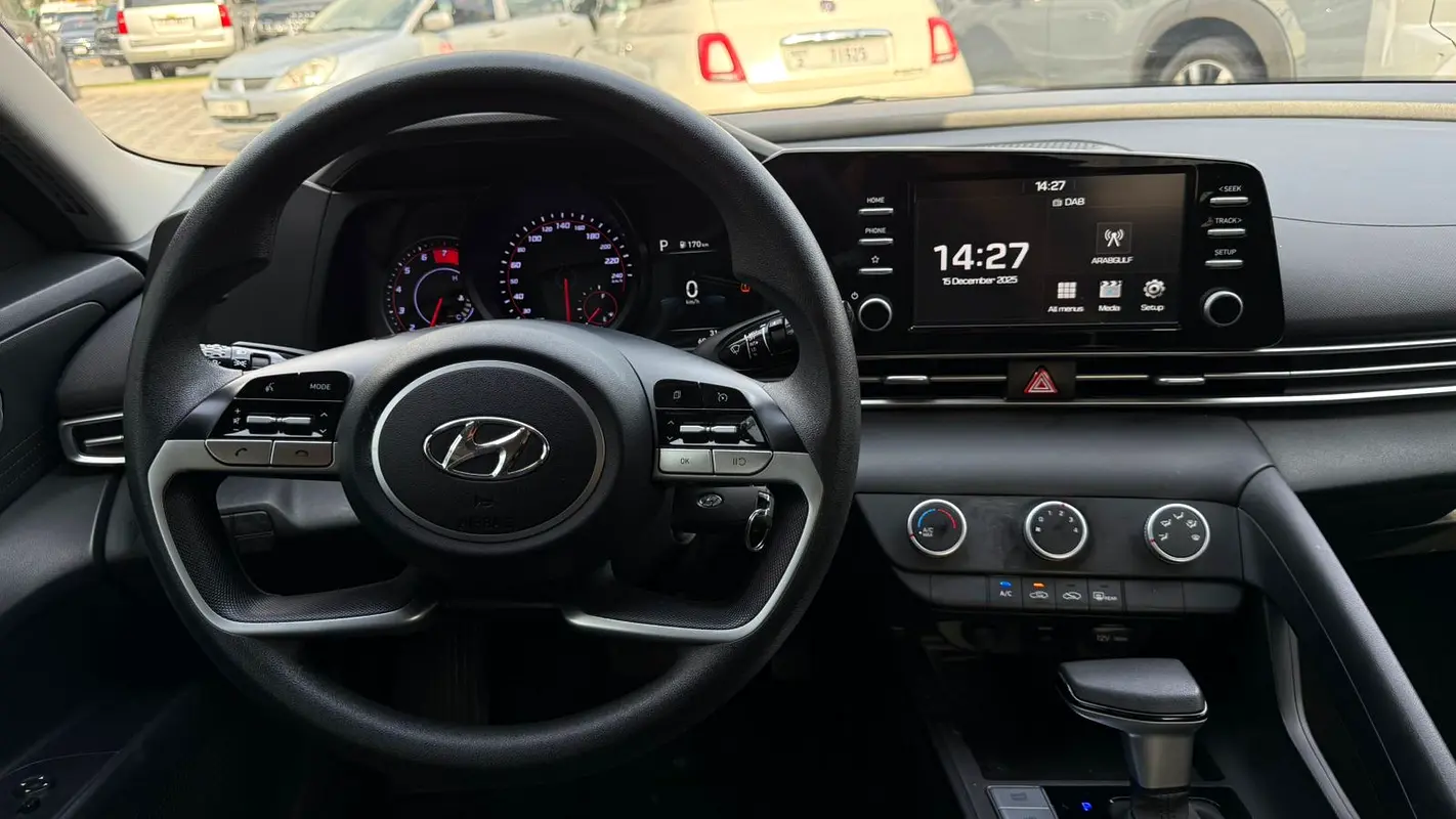 HYUNDAI ELANTRA 2023