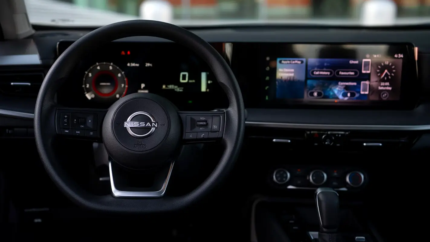 NISSAN KICKS 2025