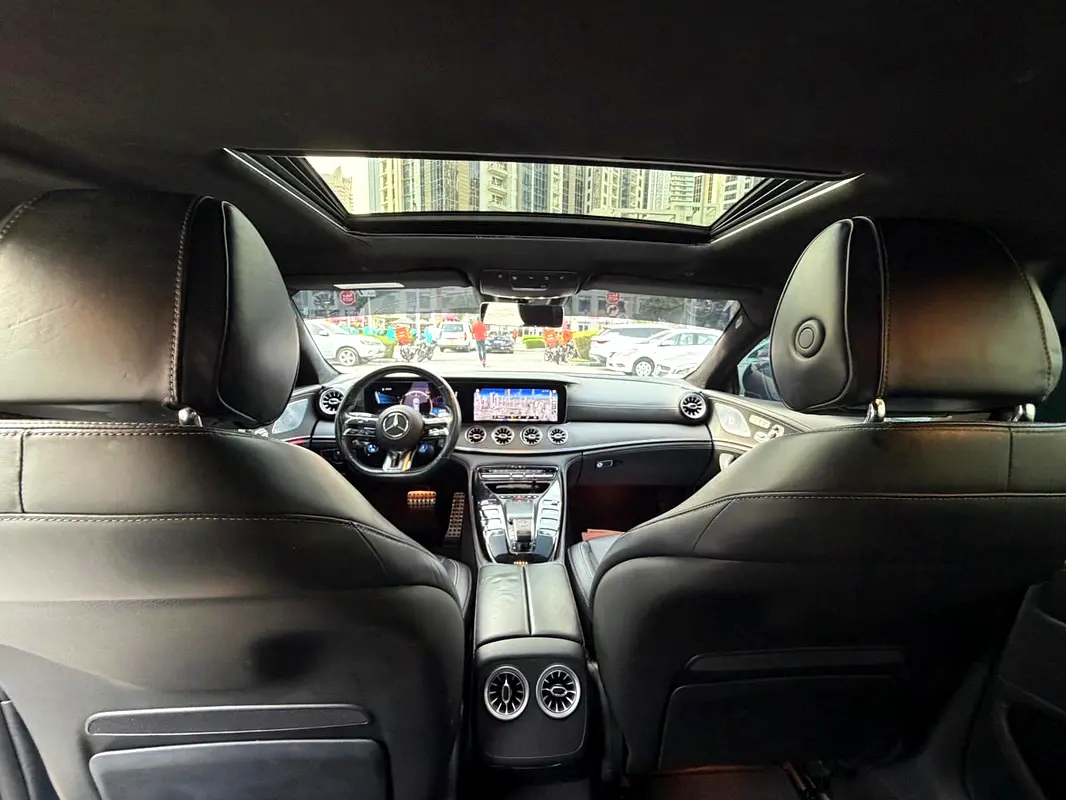 MERCEDES GT 2024
