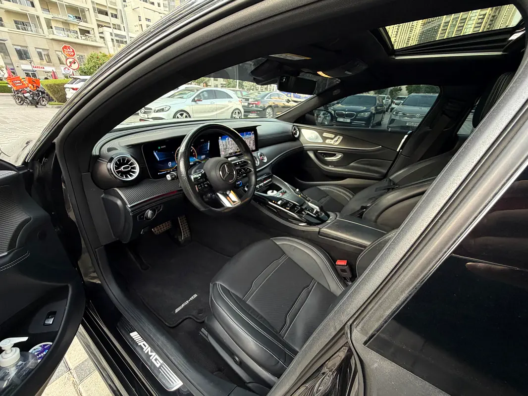 MERCEDES GT 2024