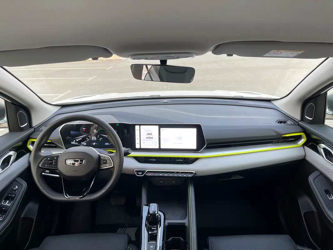 GEELY Coolray 2025