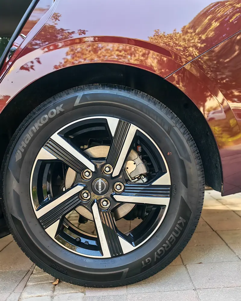 NISSAN SENTRA 2025