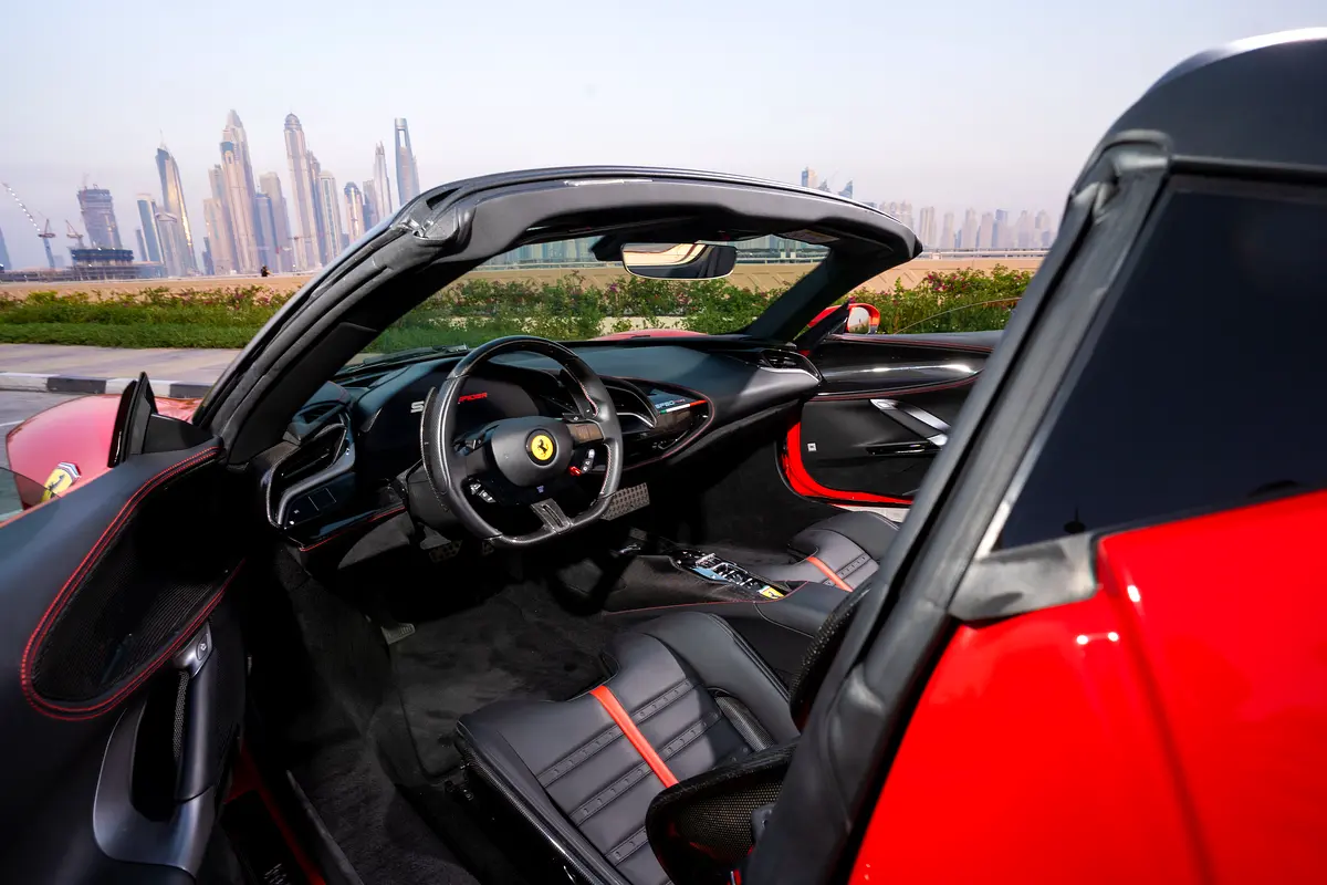 FERRARI SF90 2024
